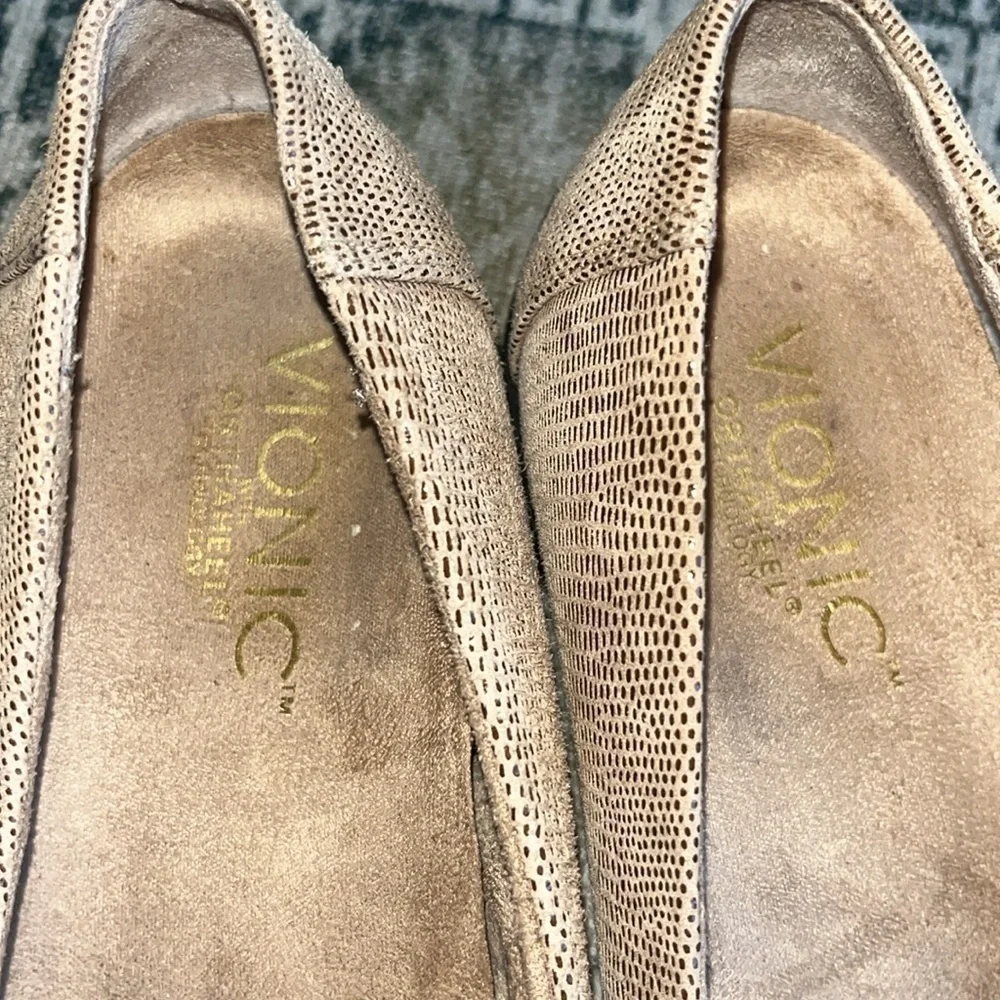 Vionic women’s Alda Orthaheel Metallic Saddle Lizard Slip On Loafers size 6